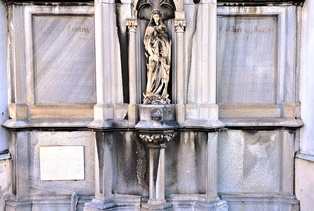 Schaden Cavriani-Gruft